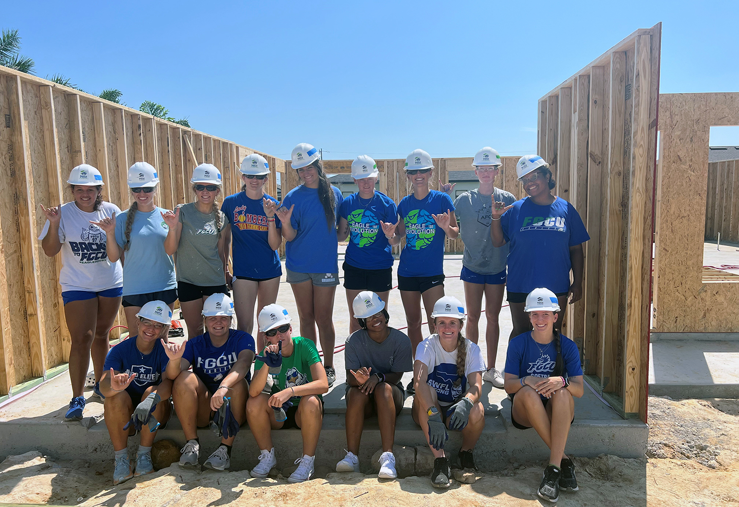 FGCU students build Habitat for Humanity home